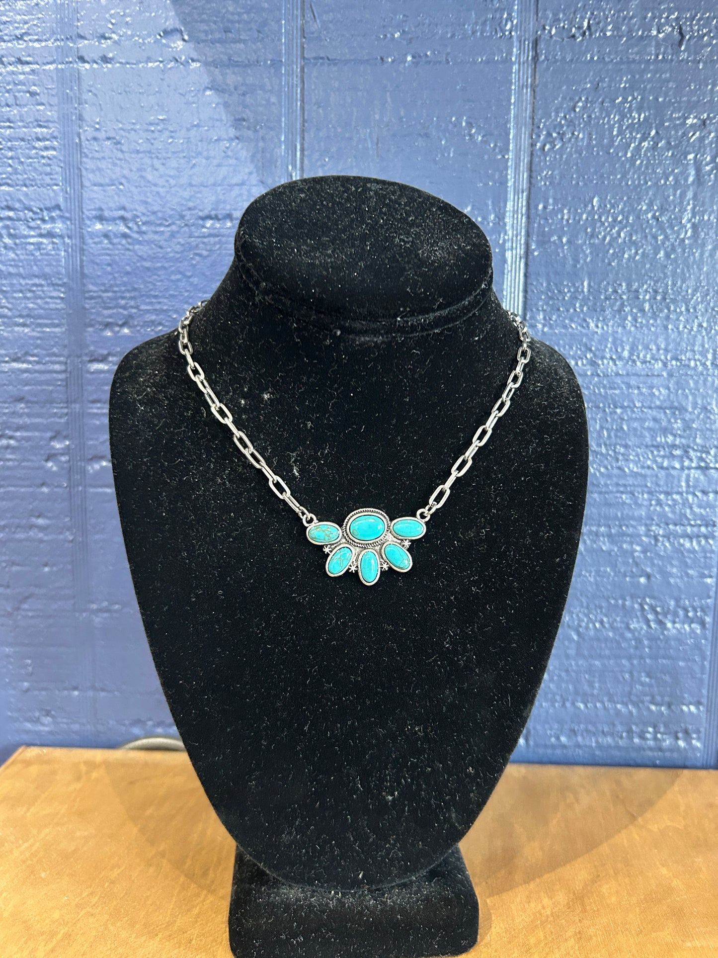 Silver Chain with Half Flower Stone Cluster